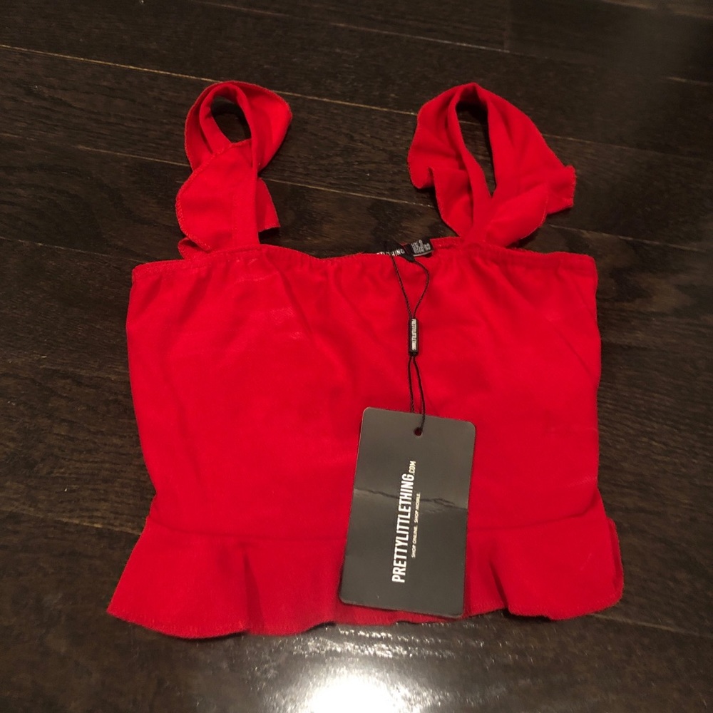 Brand new, tag on prettylittlething top